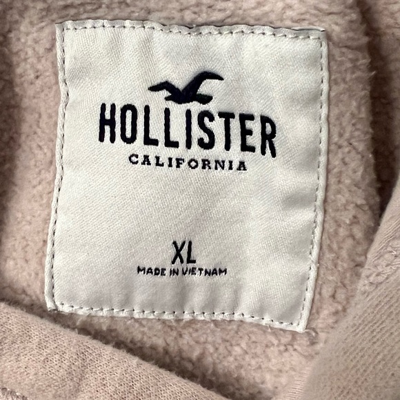Hollister Stringless Hoodie - Picture 2 of 4